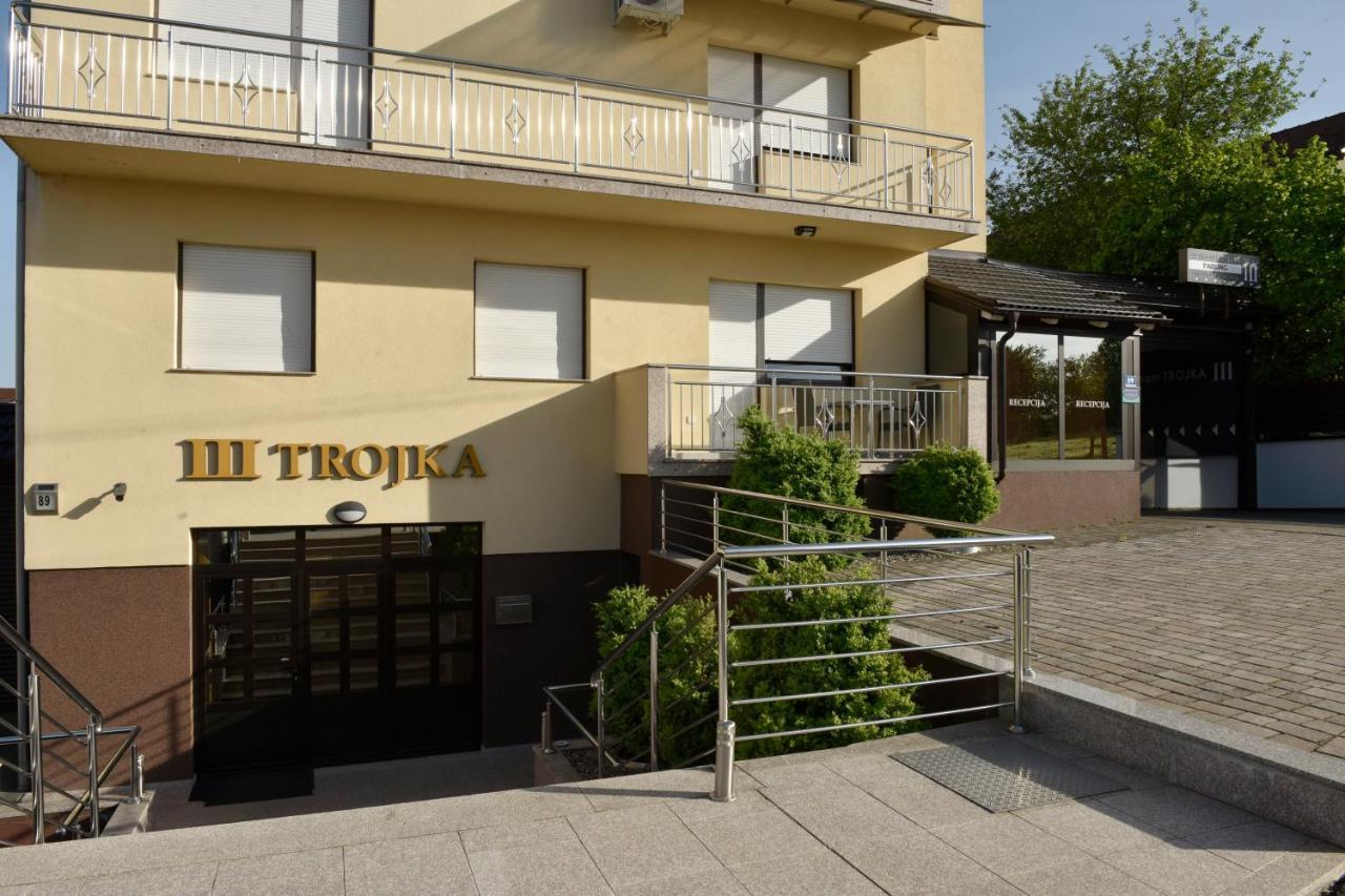 Apartmani I Bungalovi Trojka Banja Luka Buitenkant foto